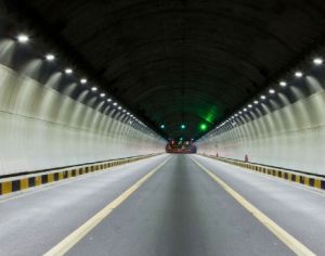 LED Flood light 135W 18000Lm 4000K Tunnel Light IP65 UL DLC